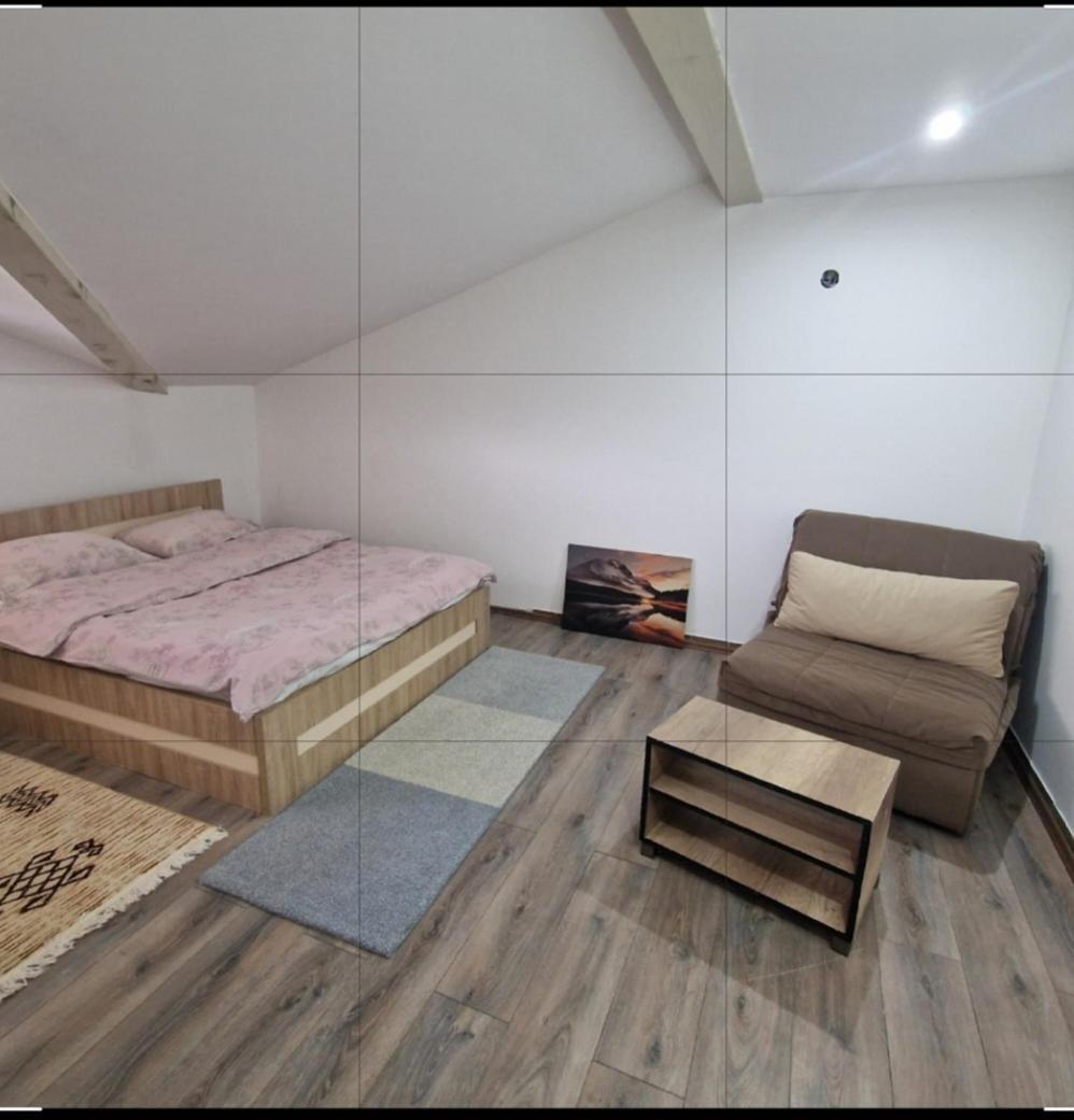 Square Apartment Paraćin Eksteriør bilde
