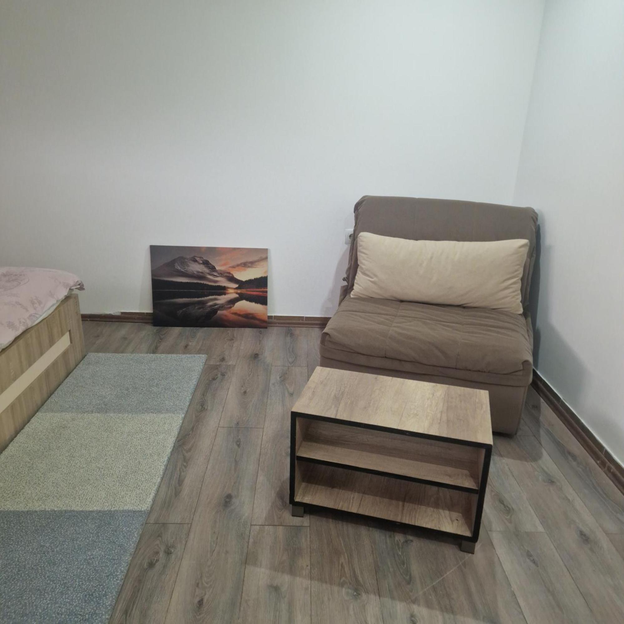 Square Apartment Paraćin Eksteriør bilde